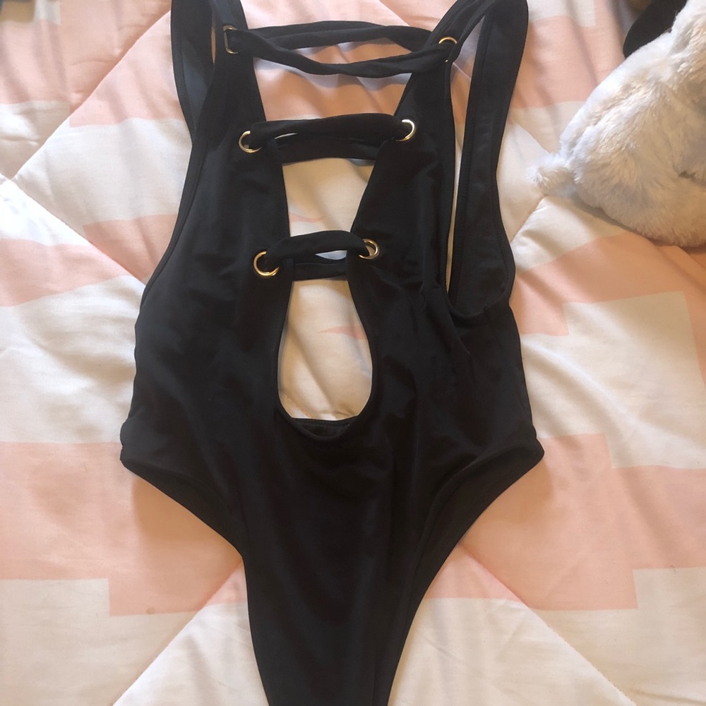 Thong bathing suit- never wore